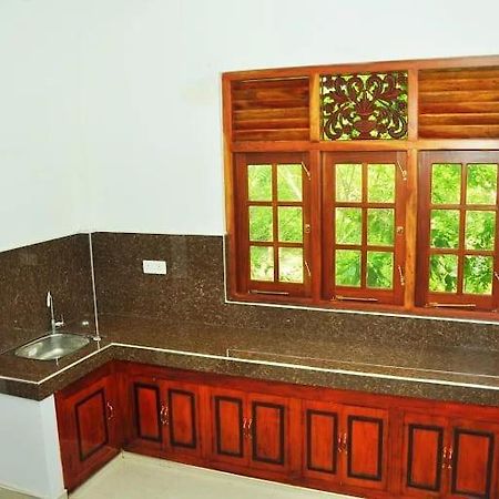 Randu Homestay And Restaurant Tangalle Buitenkant foto